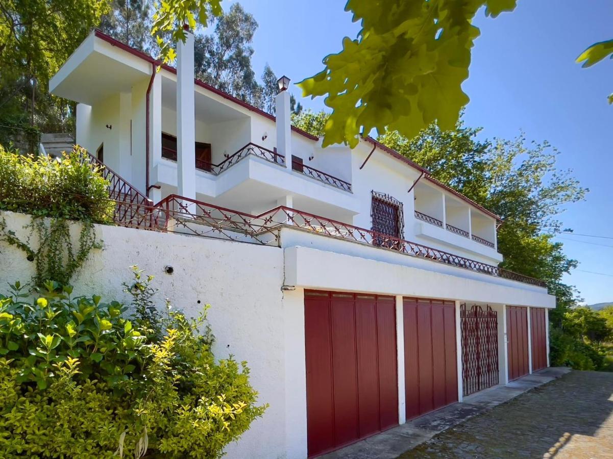 Villa Bouro - Breathtaking Scenery Near Geres Terras de Bouro Exterior foto